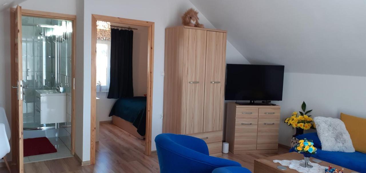 Mieszkanko Z Tarasem Limanowa Exteriör bild