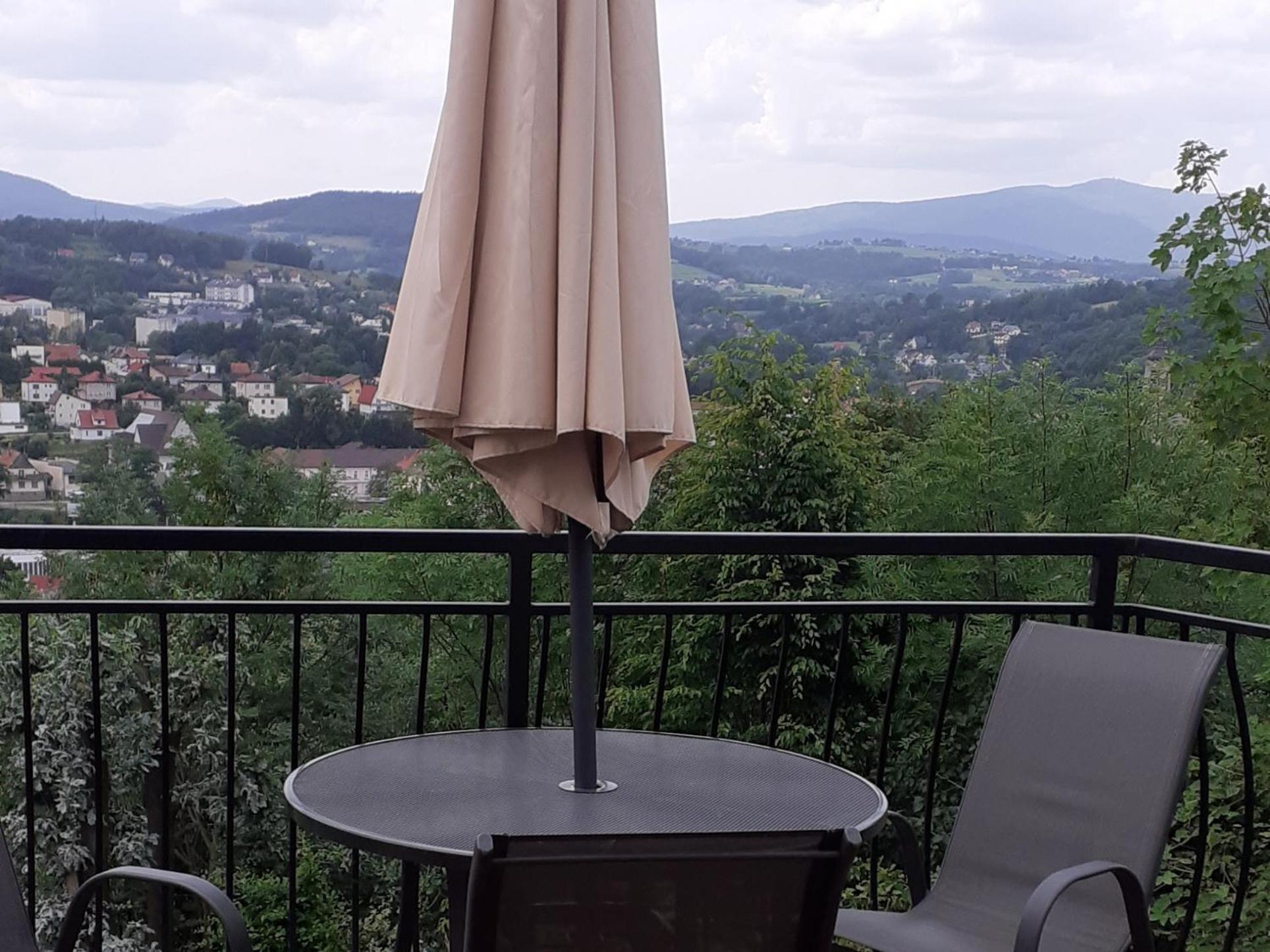 Mieszkanko Z Tarasem Limanowa Exteriör bild